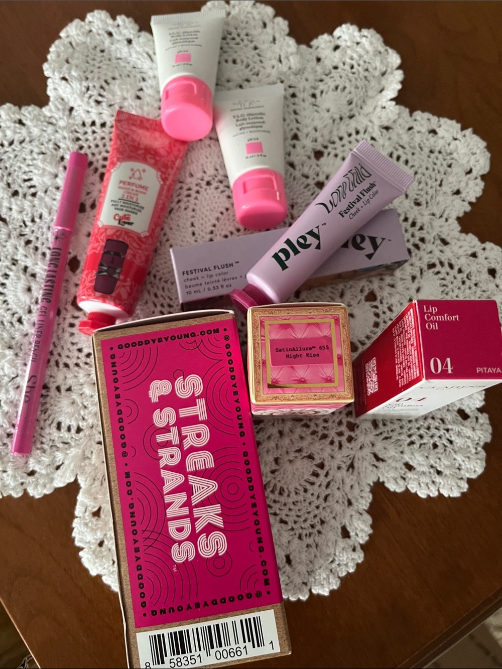 Makeup/ skincare